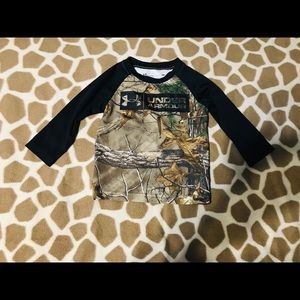 Under Armor long sleeve shirt